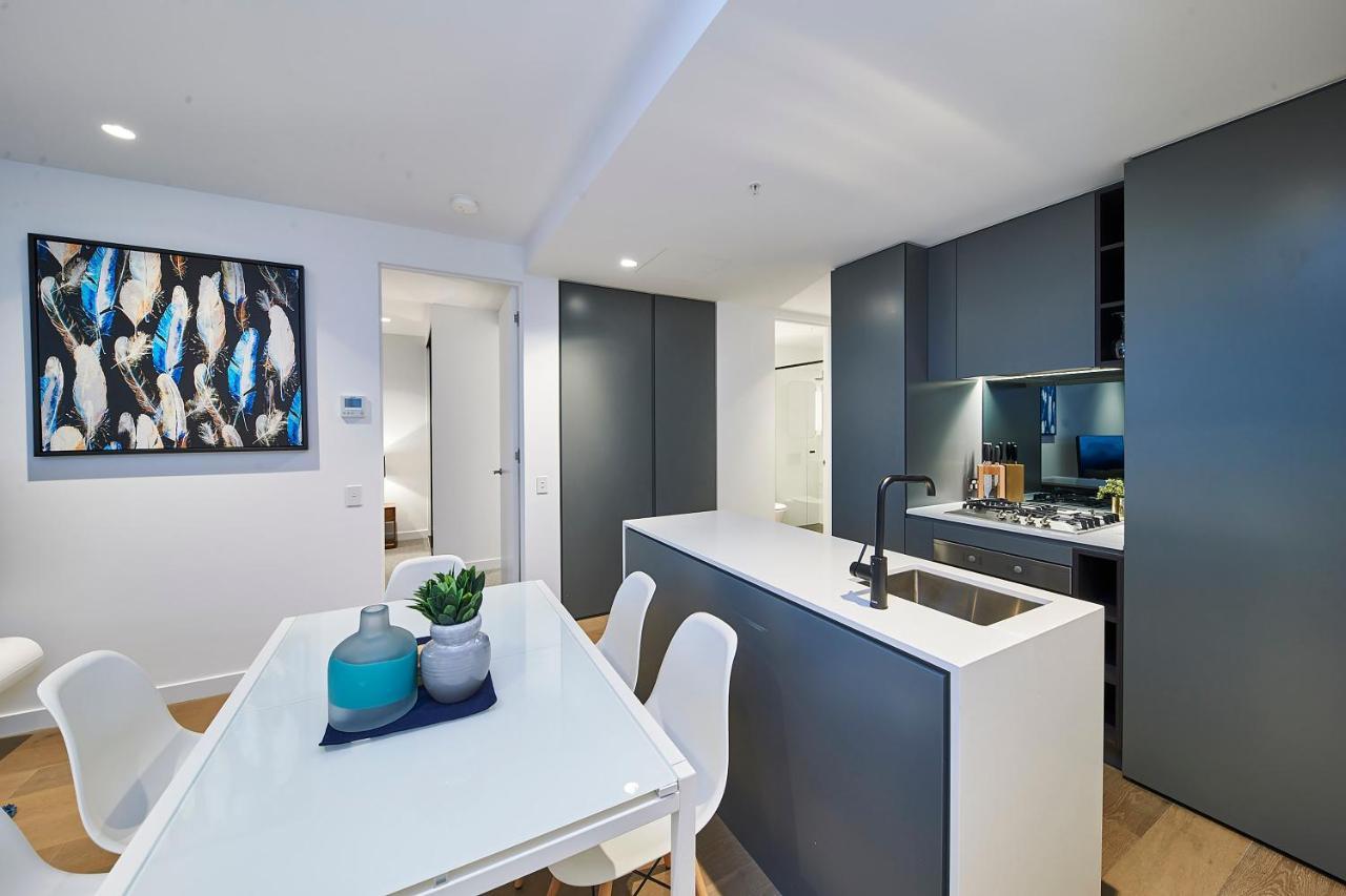 Mega Style Apartments Victoria One Мельбурн Экстерьер фото