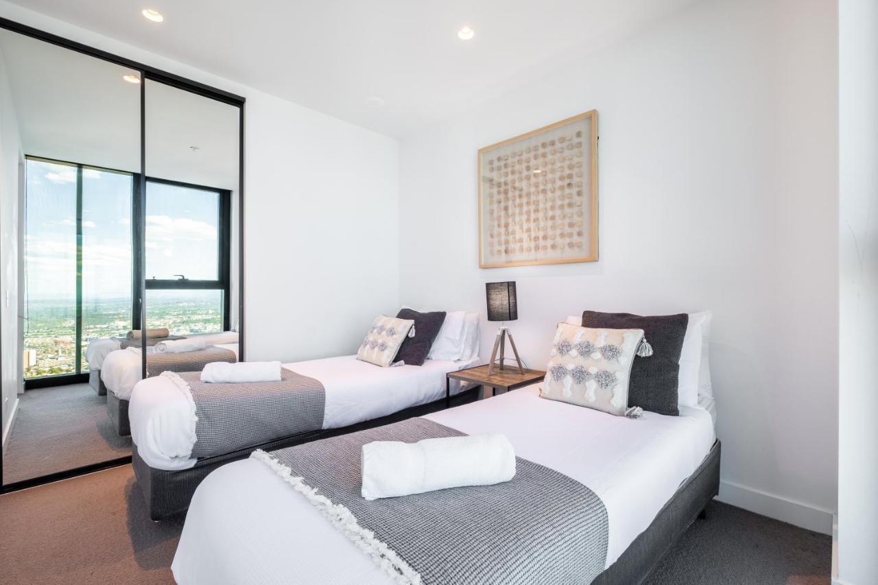 Mega Style Apartments Victoria One Мельбурн Экстерьер фото